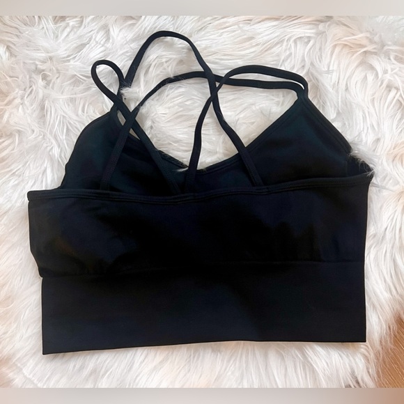 🔴SOLD🔴Amazon sports bras - bundle of 3 - Picture 4 of 7